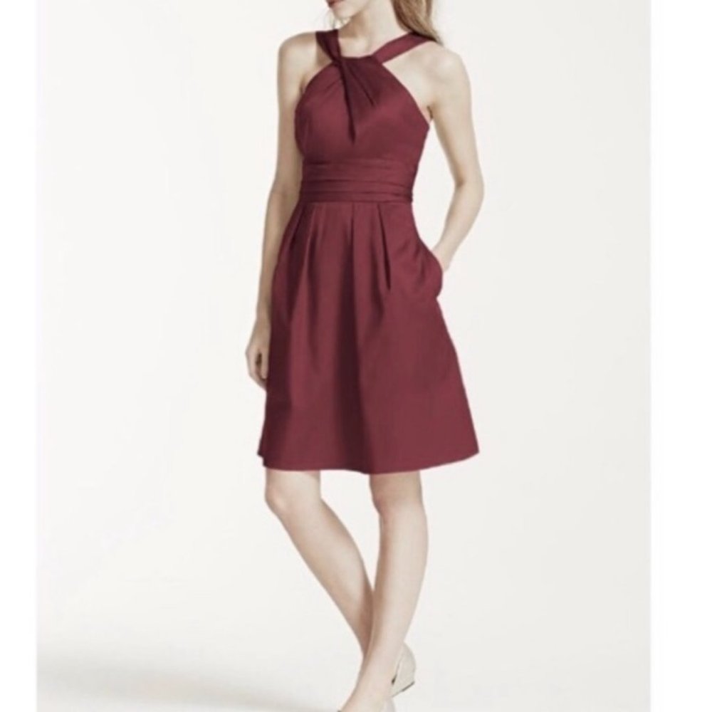 🎭DAVID BRIDAL🎭Y-NECK COTTON SATEEN PLEATED DRESS